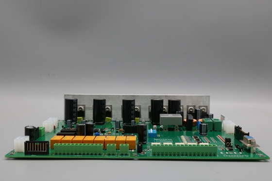 良い価格 プロトタイプPCBアセンブリ製造業者の黒のSoldmaskの白いシルクスクリーン6つの層の オンライン